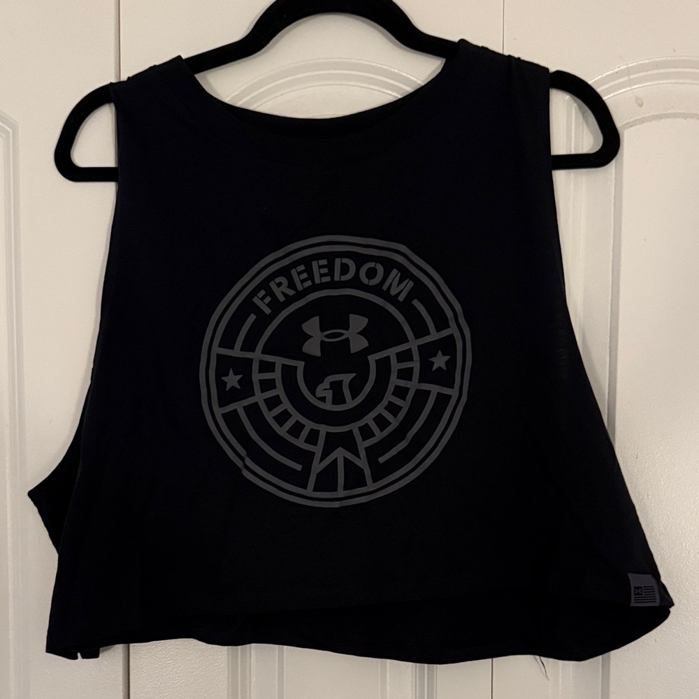 Under Armour Women's Black Freedom Crop Top